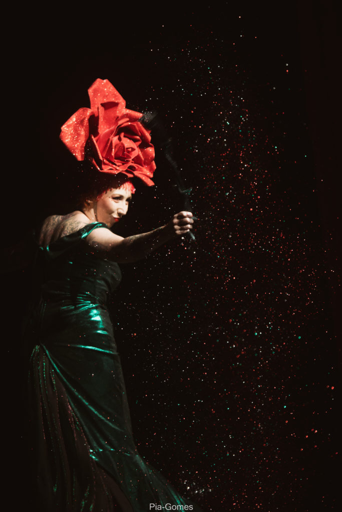 Effeuillage Burlesque, Drag et cours Burlesque à Reims