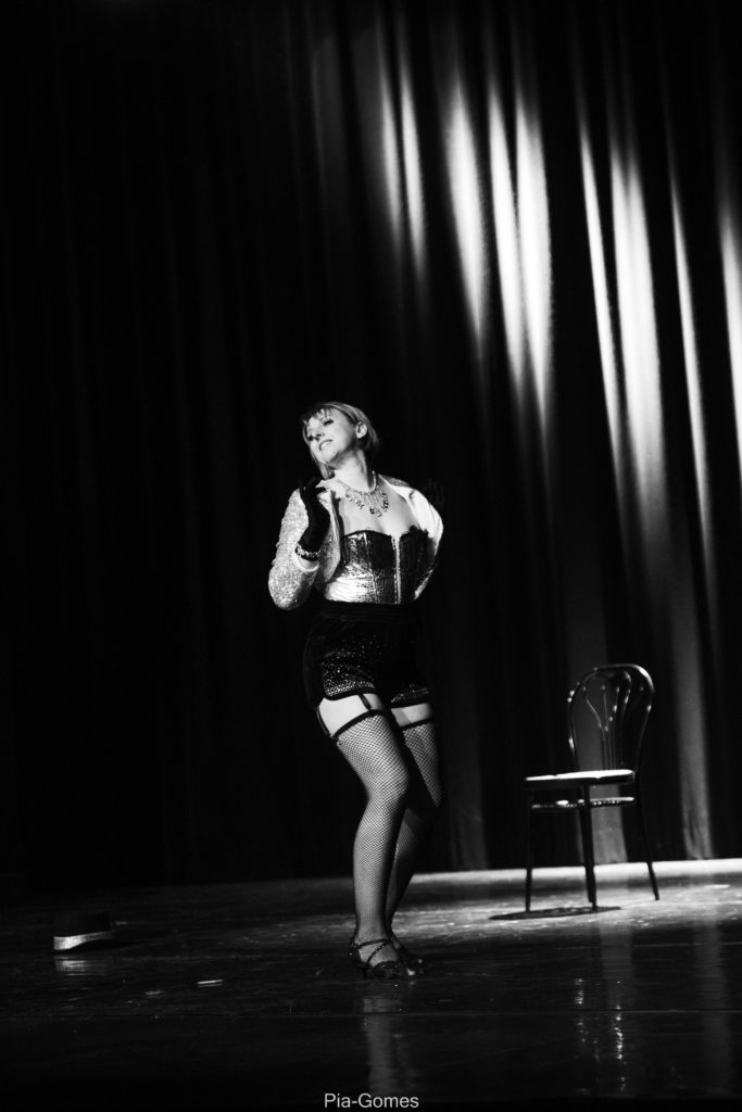 Effeuillage Burlesque, Drag et cours Burlesque à Reims